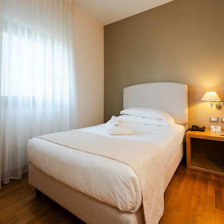 Hotel Touring Carpi Zewnętrze zdjęcie