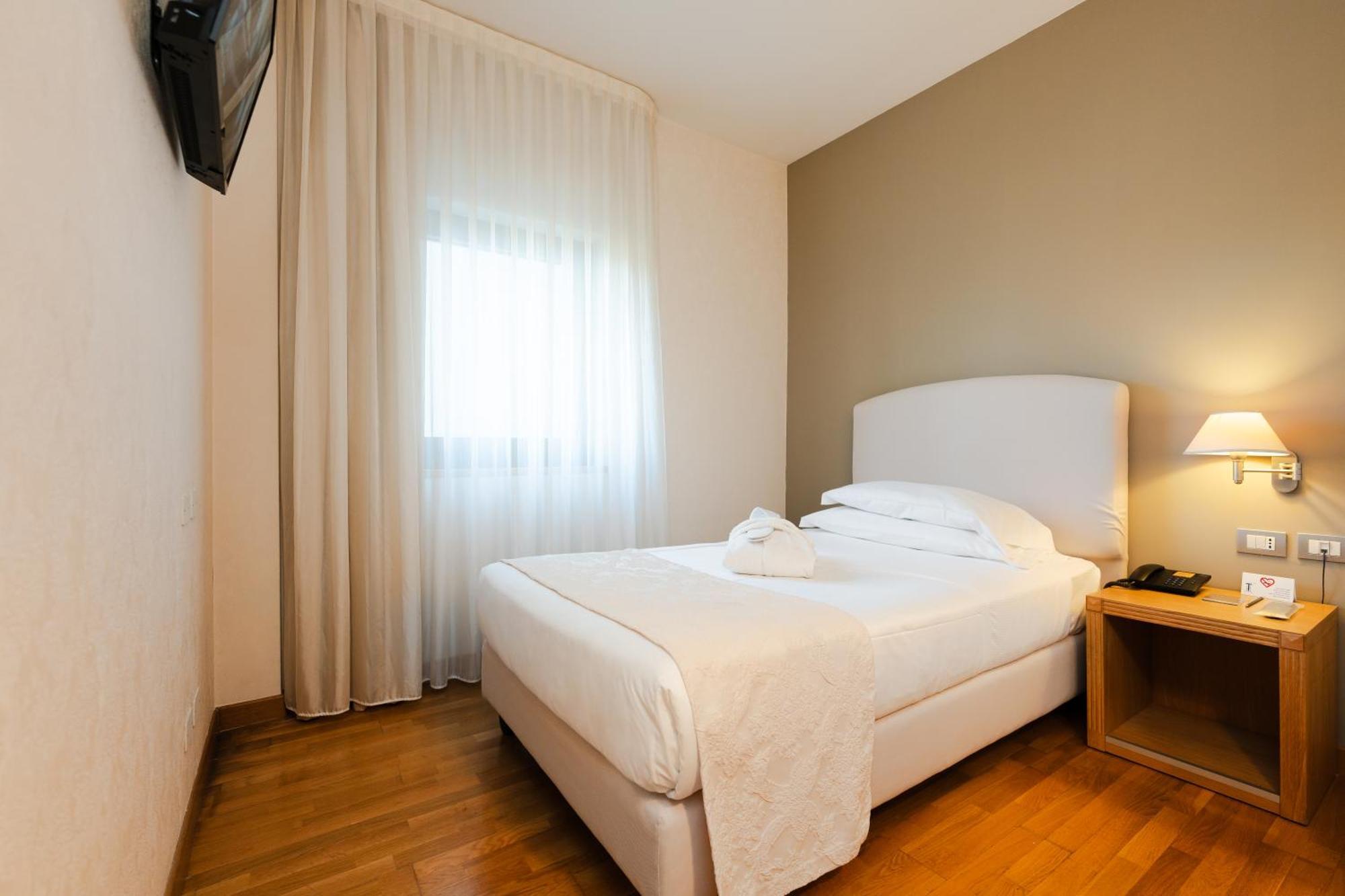 Hotel Touring Carpi Zewnętrze zdjęcie