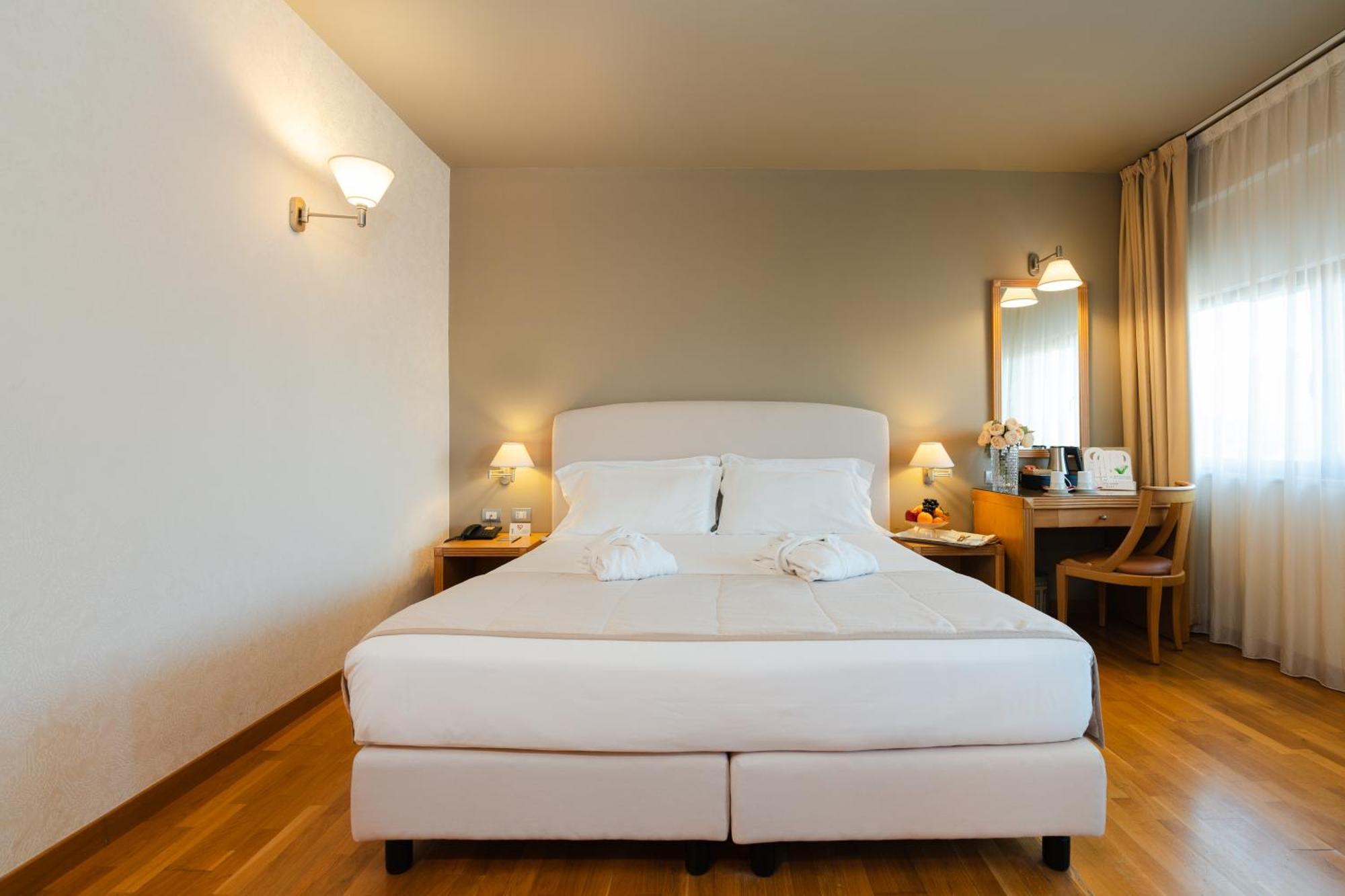 Hotel Touring Carpi Zewnętrze zdjęcie