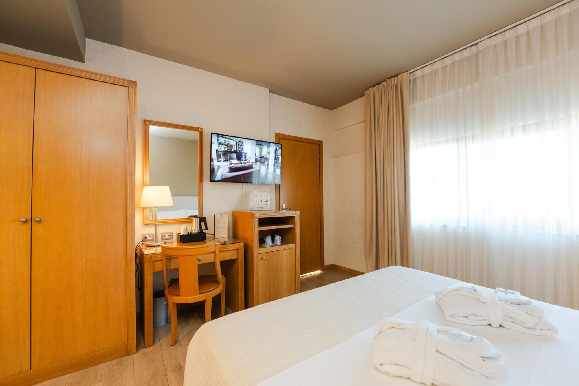 Hotel Touring Carpi Zewnętrze zdjęcie