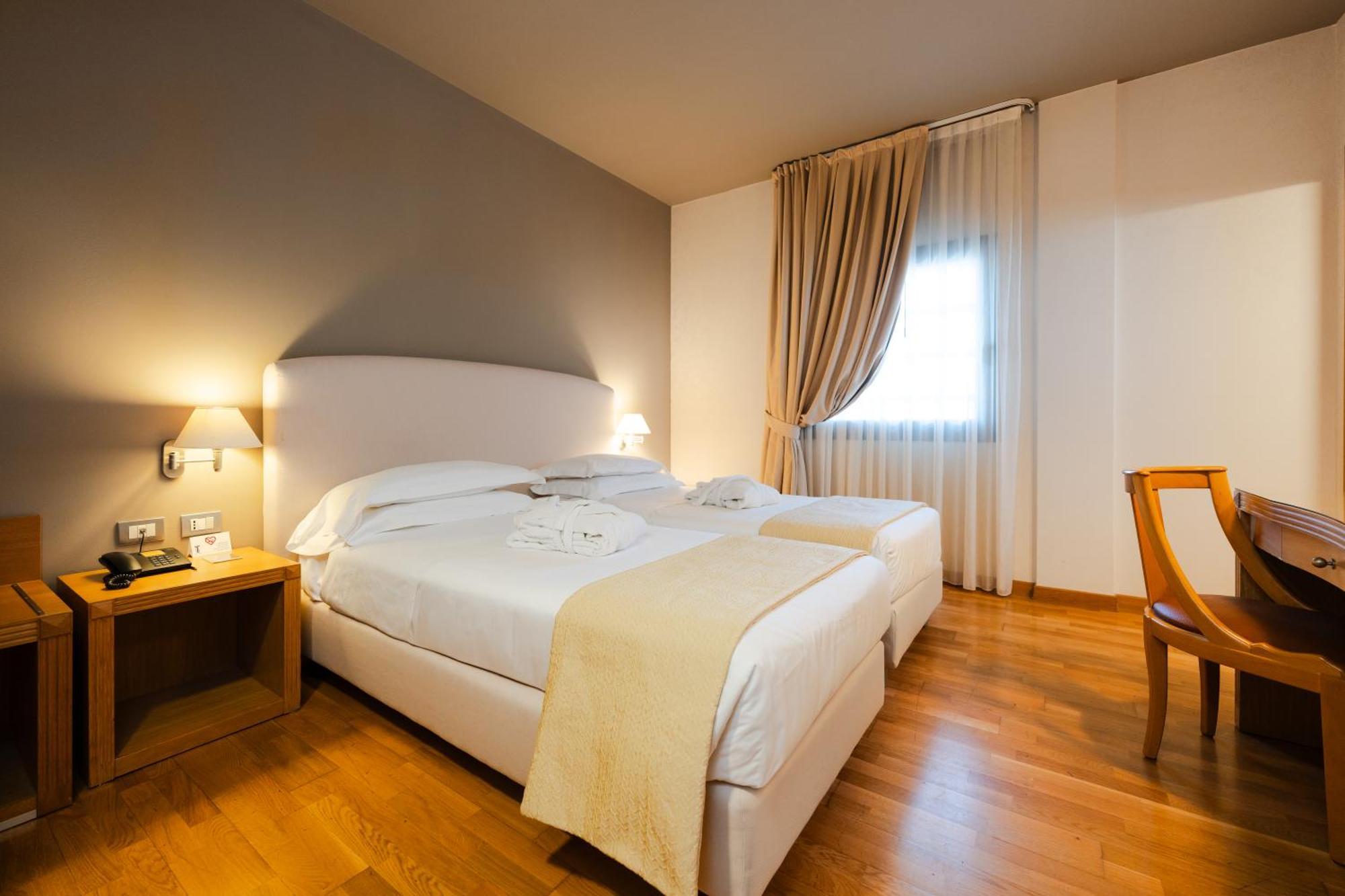 Hotel Touring Carpi Zewnętrze zdjęcie